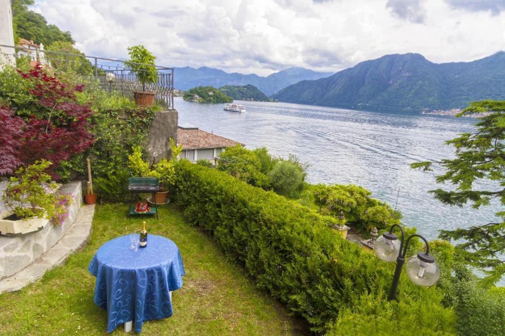 Apartment With Lake View サーラ・コマチーナ エクステリア 写真